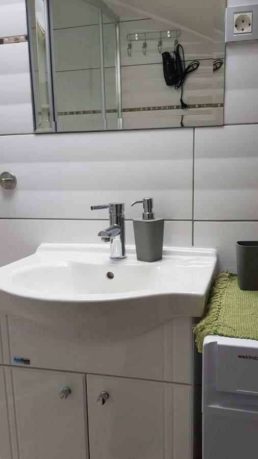 Zaton  Apartmani Sanja מראה חיצוני תמונה