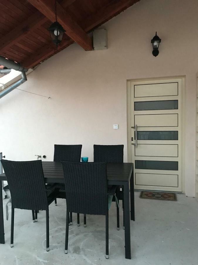 Zaton  Apartmani Sanja מראה חיצוני תמונה